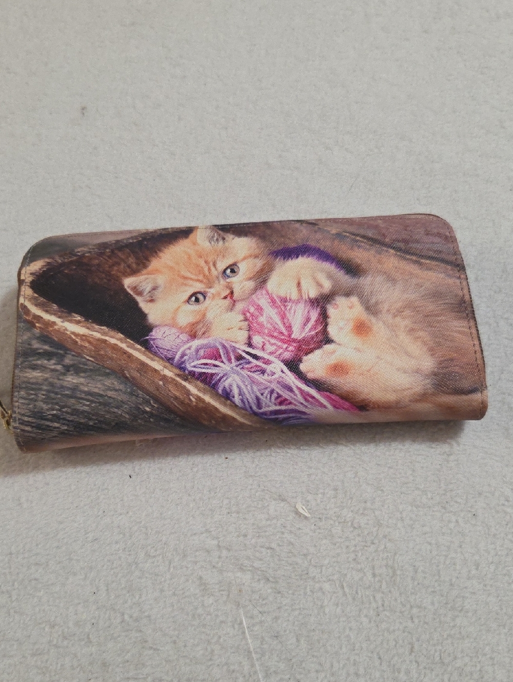 NWOT CAT PRINT WALLET